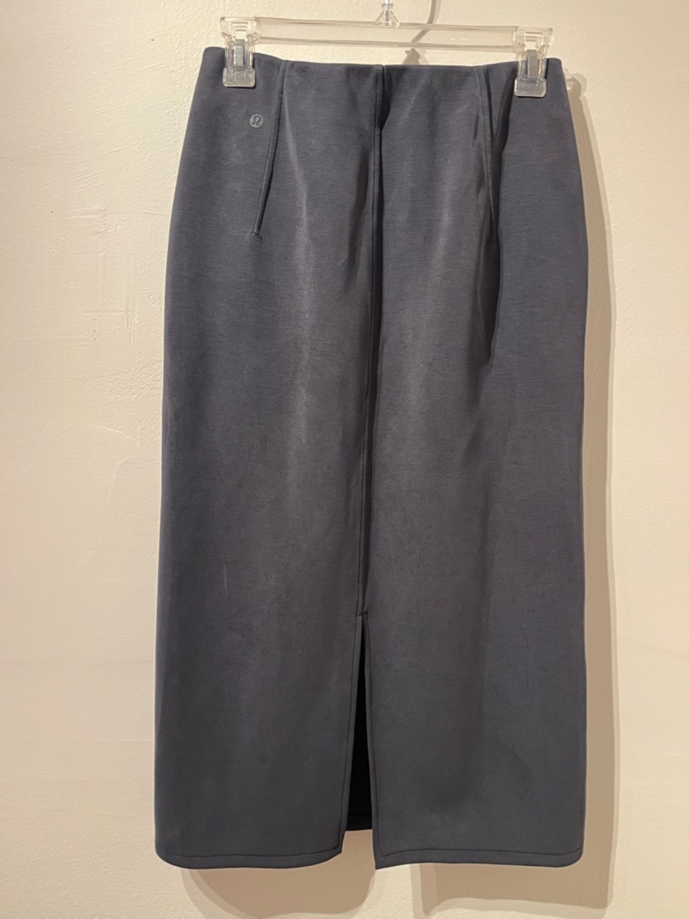 Lululemon Softstreme High-Rise Midi Skirt Charcoal Size 6 - Picture 5 of 10